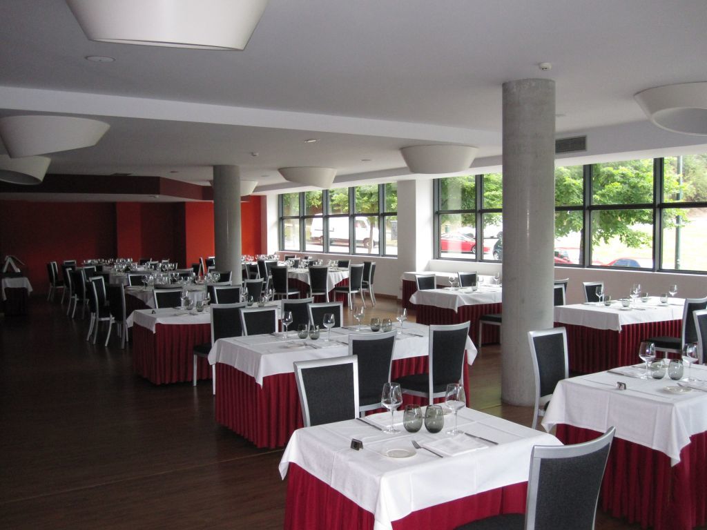 호텔 그란 빌바오 레스토랑 사진 Restaurant interior